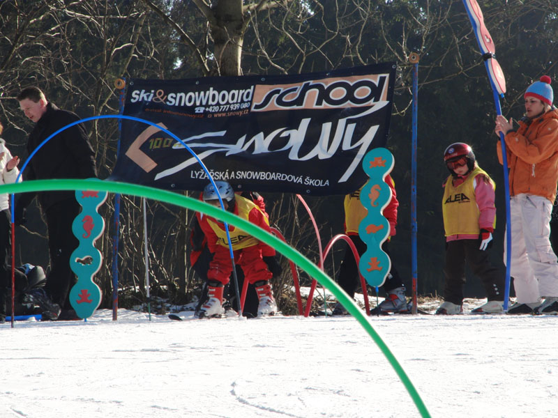 lyžařská a snowboardová škola